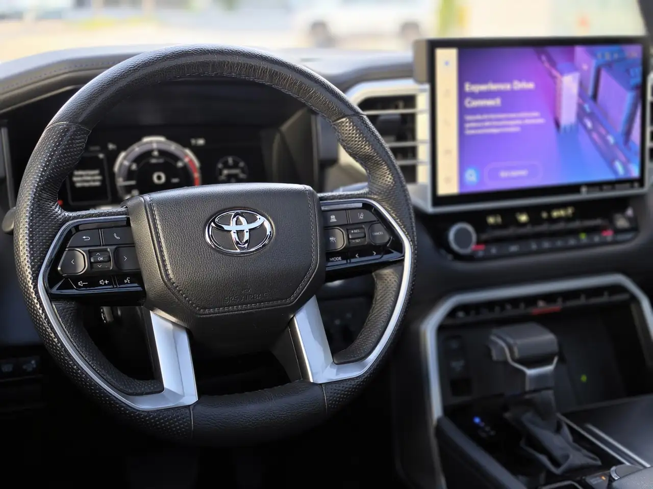 Toyota Tundra снимка Toyota Tundra