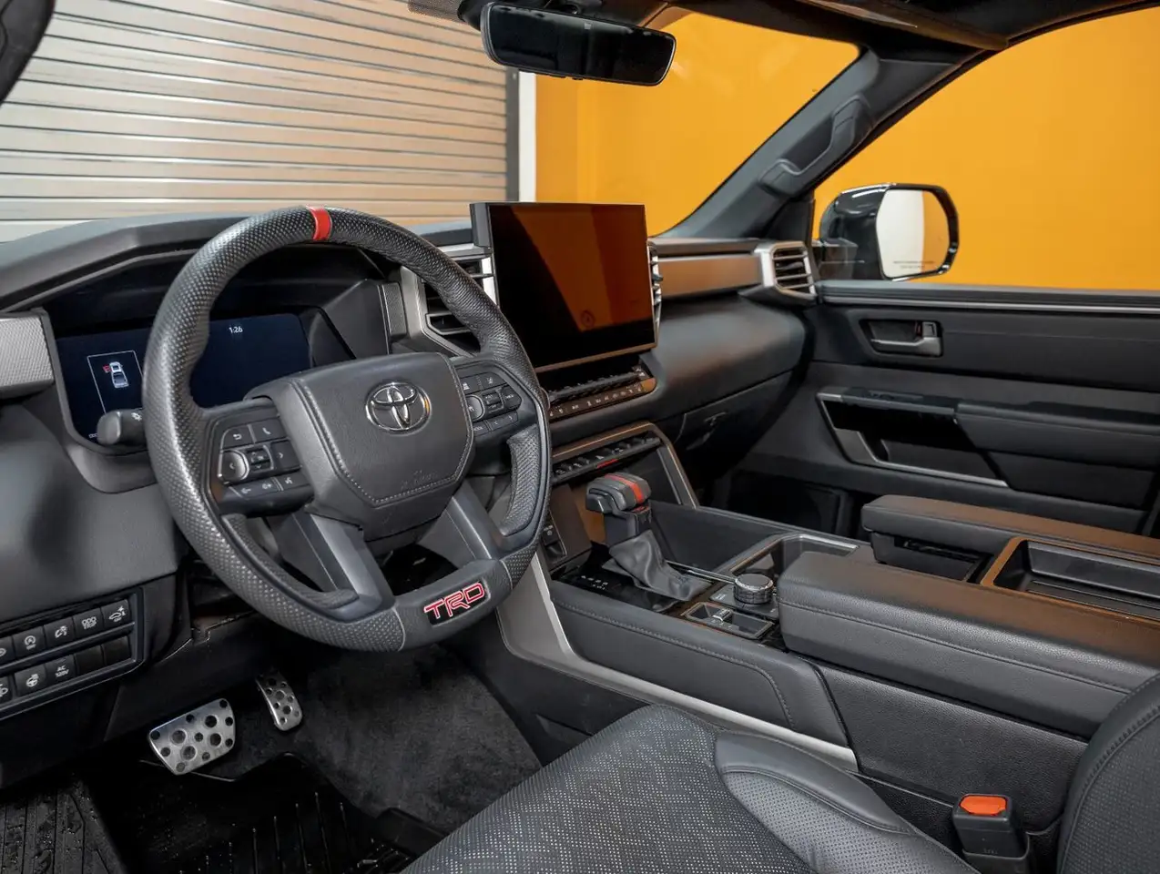 Toyota Tundra снимка Toyota Tundra