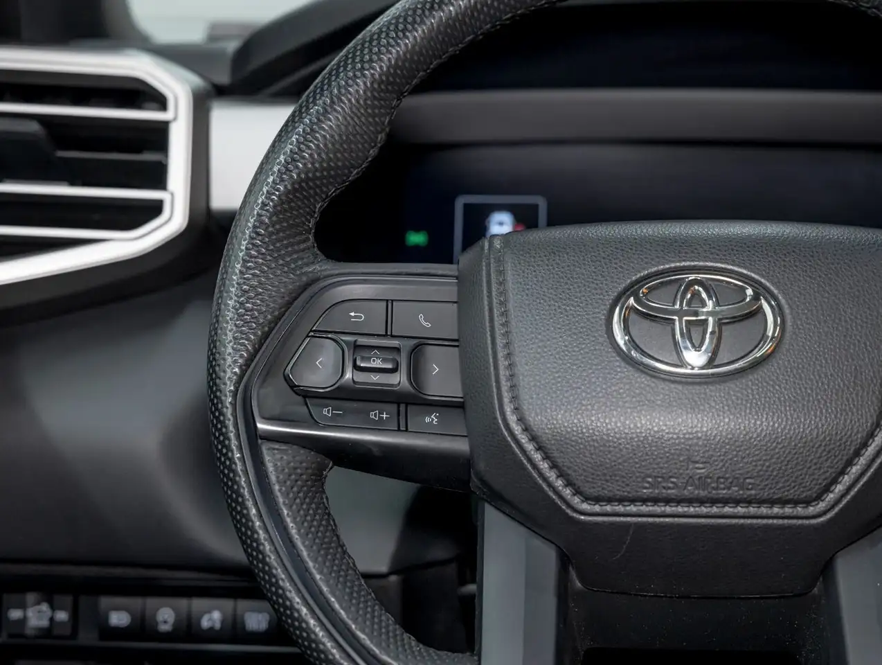 Toyota Tundra снимка Toyota Tundra