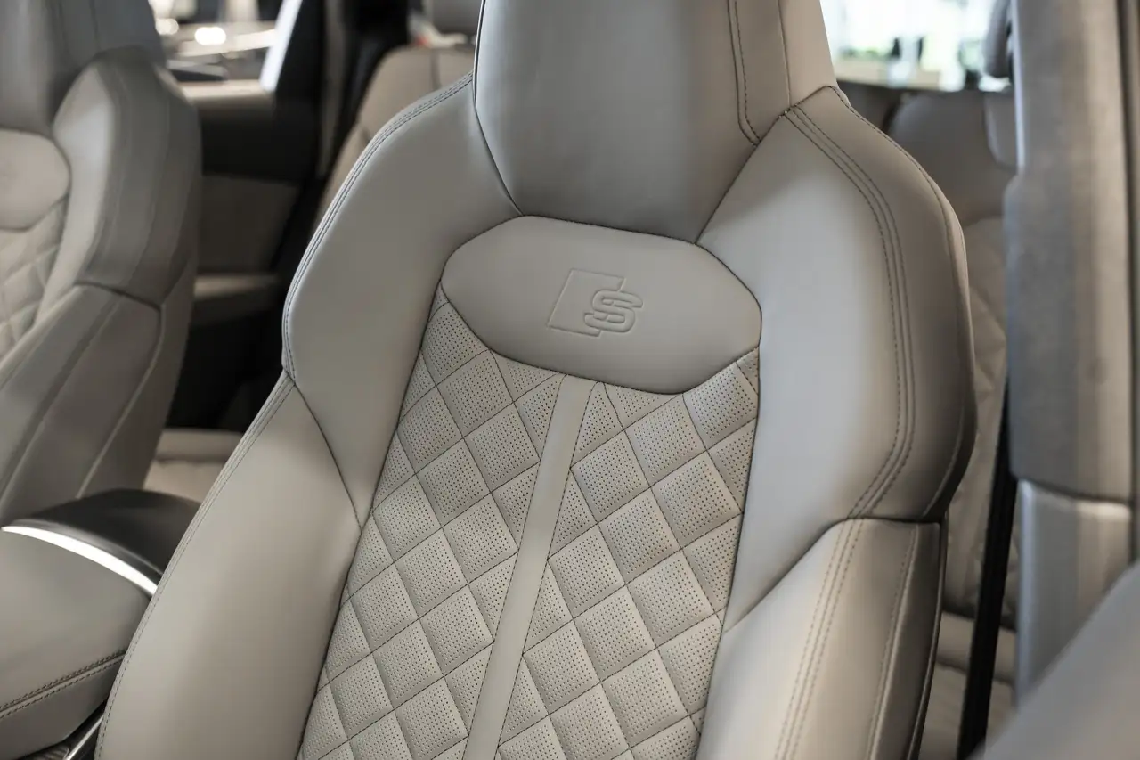 Audi SQ7 photo Audi SQ7
