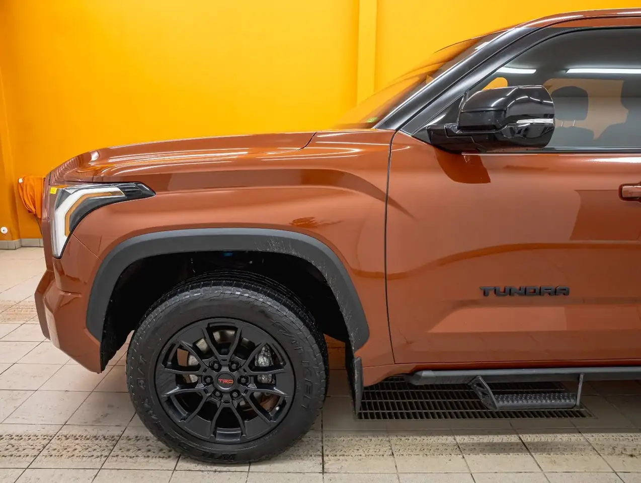 Toyota Tundra снимка Toyota Tundra