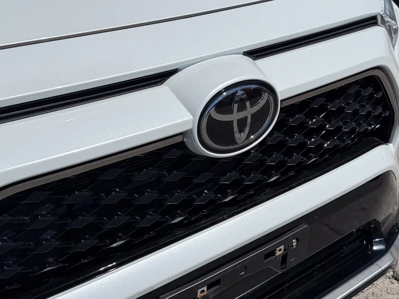 Toyota RAV 4 снимка Toyota RAV 4