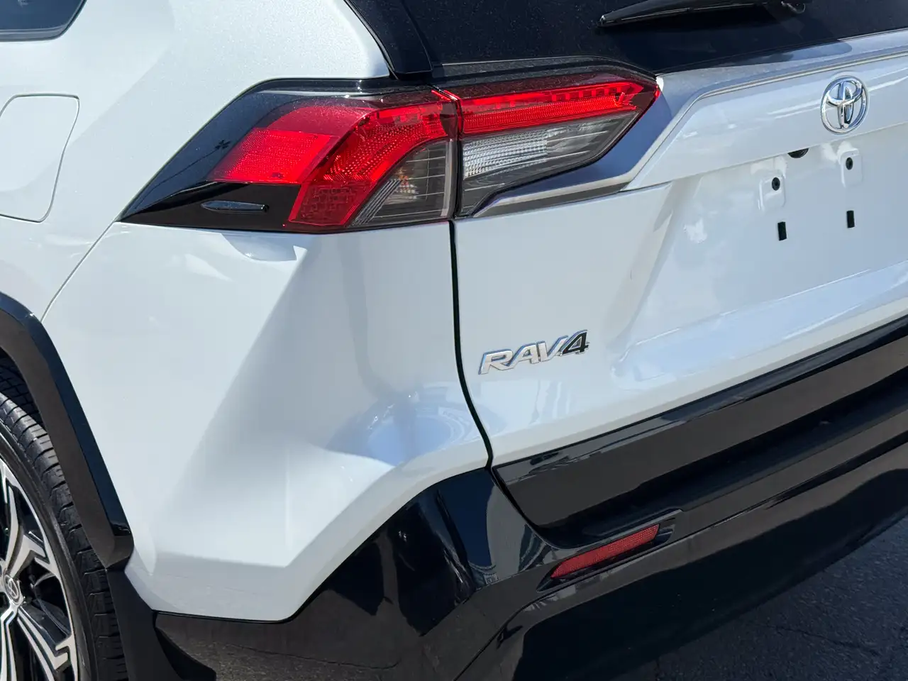 Toyota RAV 4 снимка Toyota RAV 4