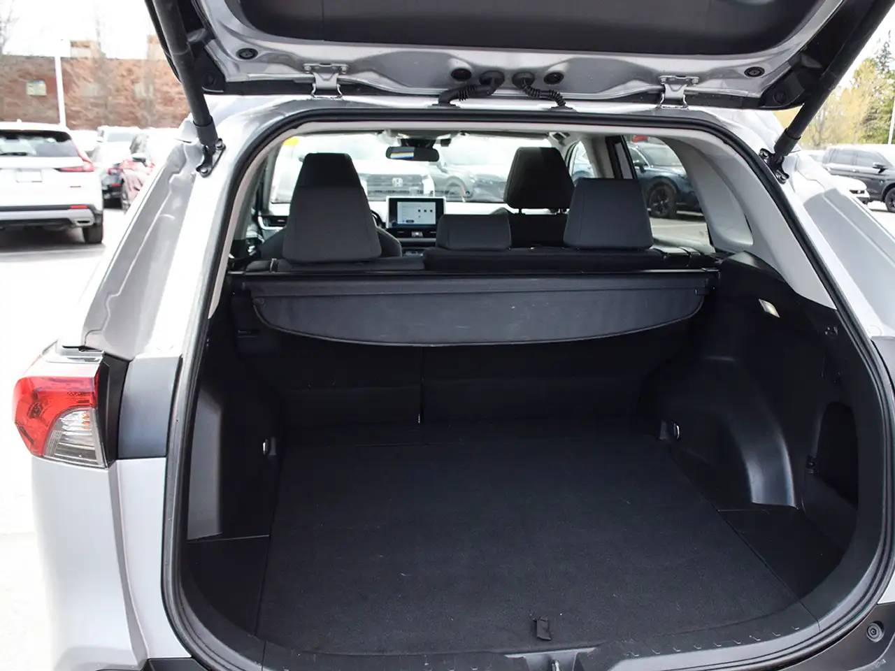 Toyota RAV 4 снимка Toyota RAV 4