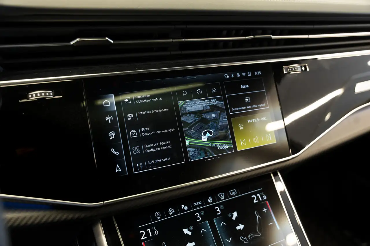 Audi SQ7 photo Audi SQ7