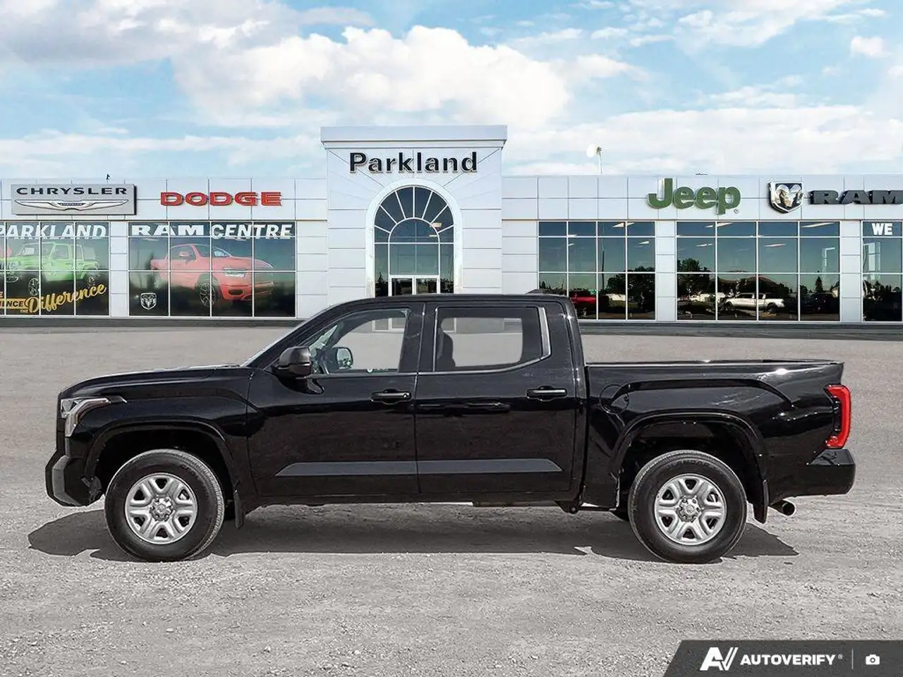 Toyota Tundra снимка Toyota Tundra