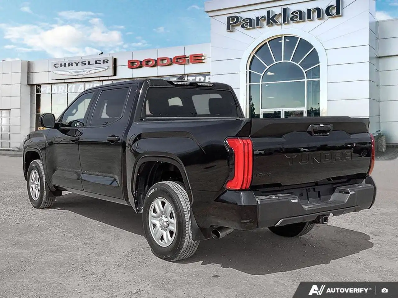 Toyota Tundra снимка Toyota Tundra