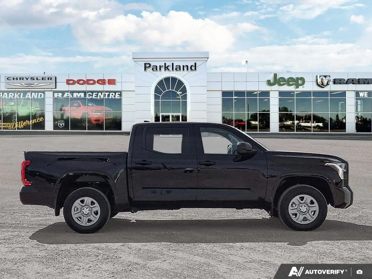 Toyota Tundra снимка Toyota Tundra