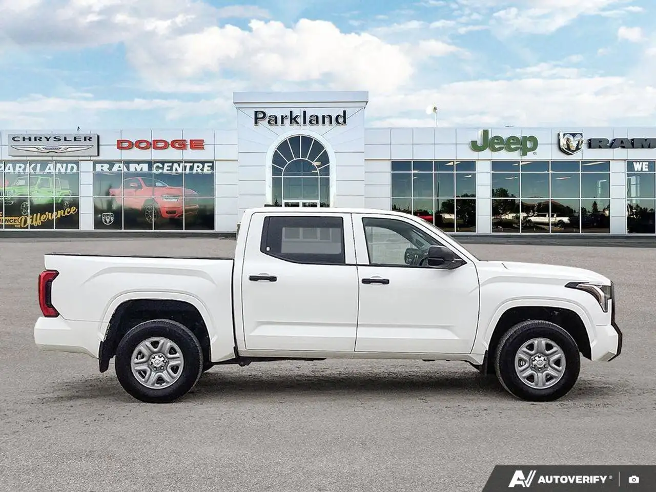 Toyota Tundra снимка Toyota Tundra