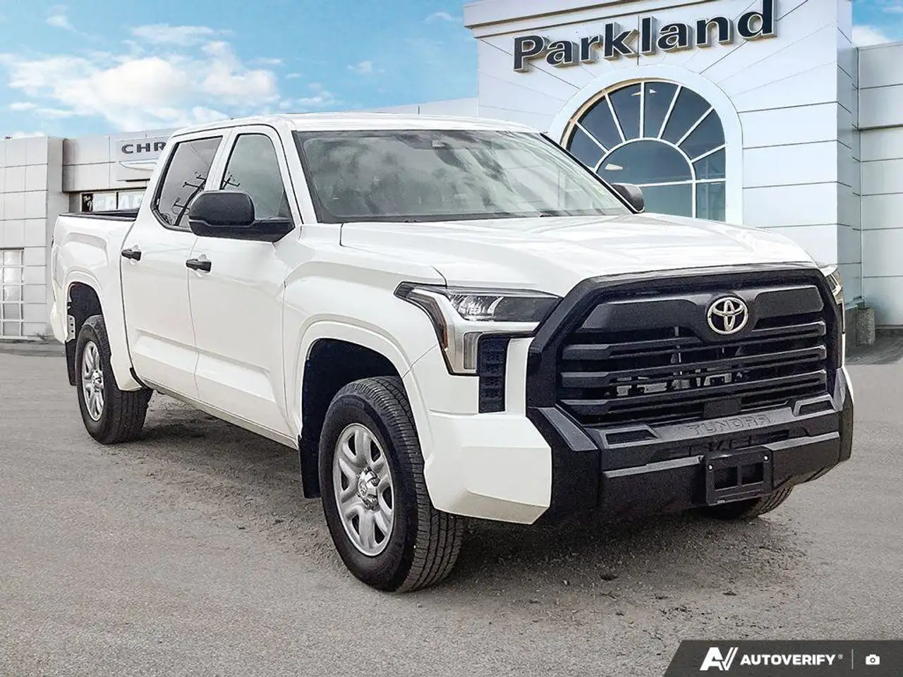 Toyota Tundra снимка Toyota Tundra