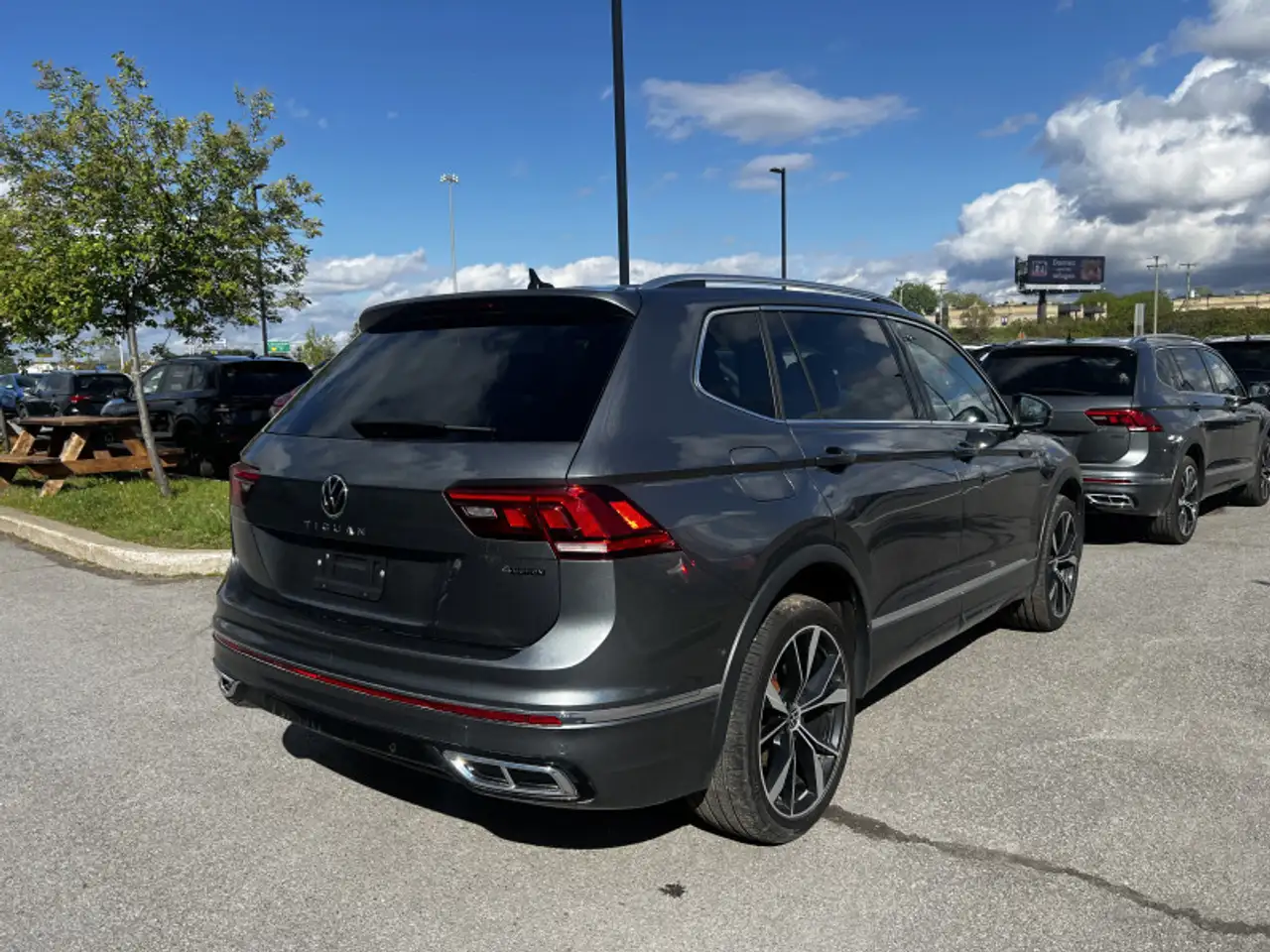 Volkswagen Tiguan снимка Volkswagen Tiguan