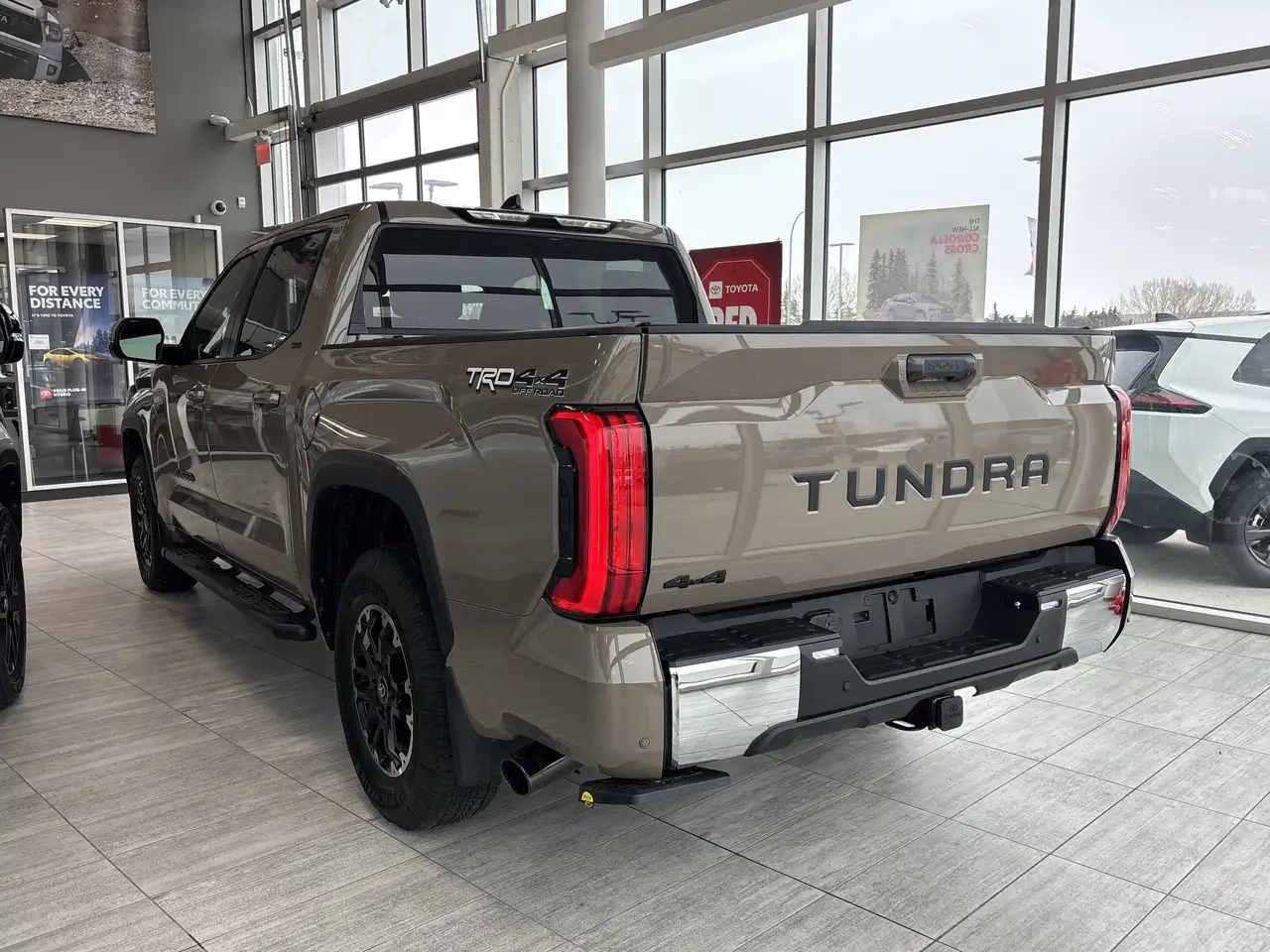 Toyota Tundra снимка Toyota Tundra