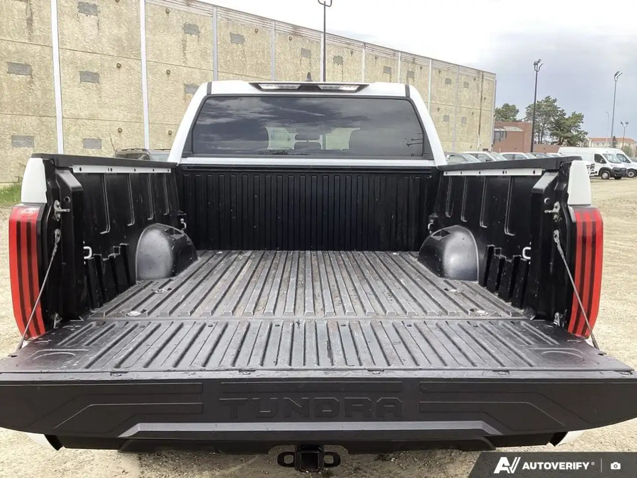 Toyota Tundra снимка Toyota Tundra