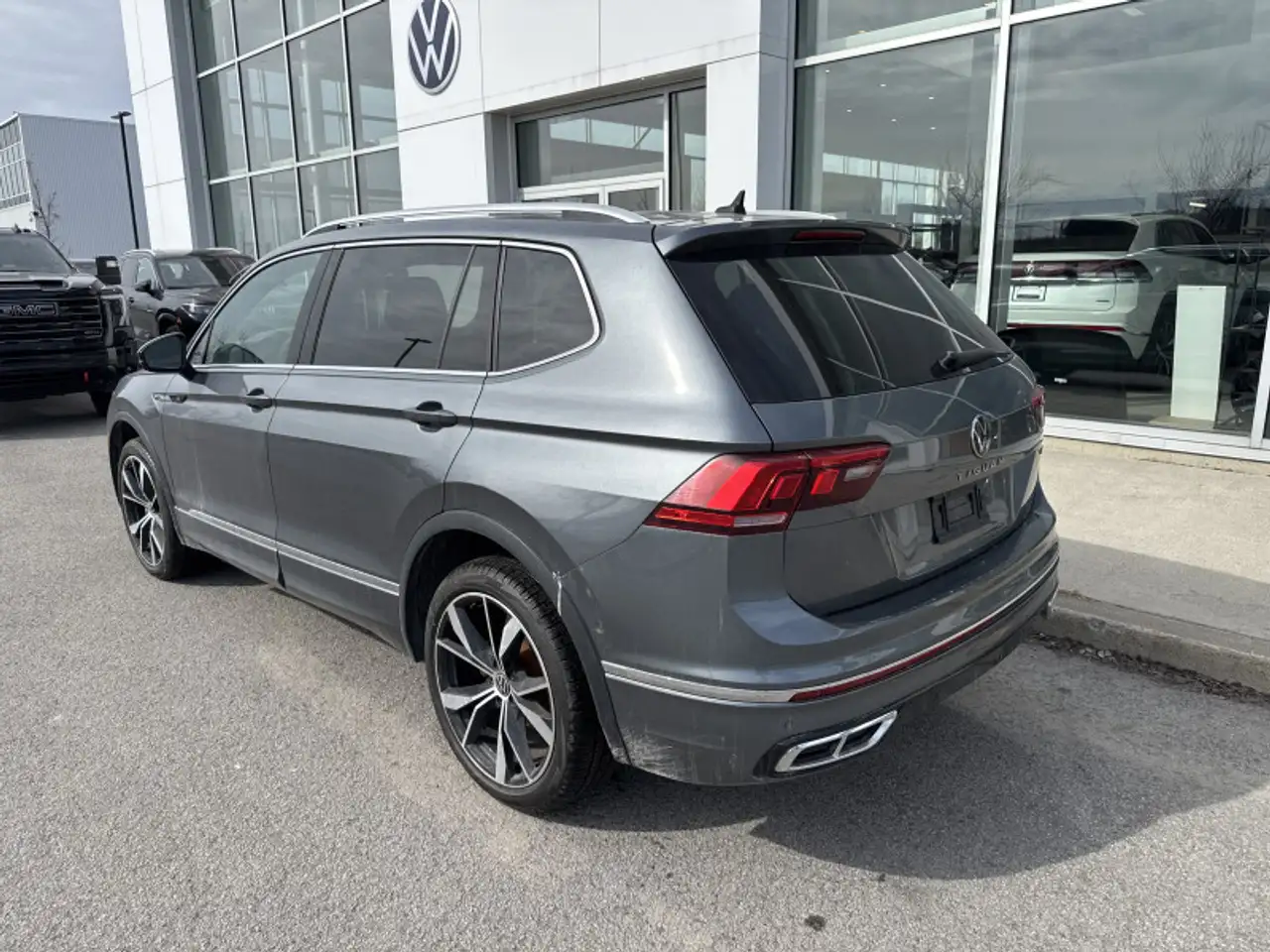 Volkswagen Tiguan снимка Volkswagen Tiguan