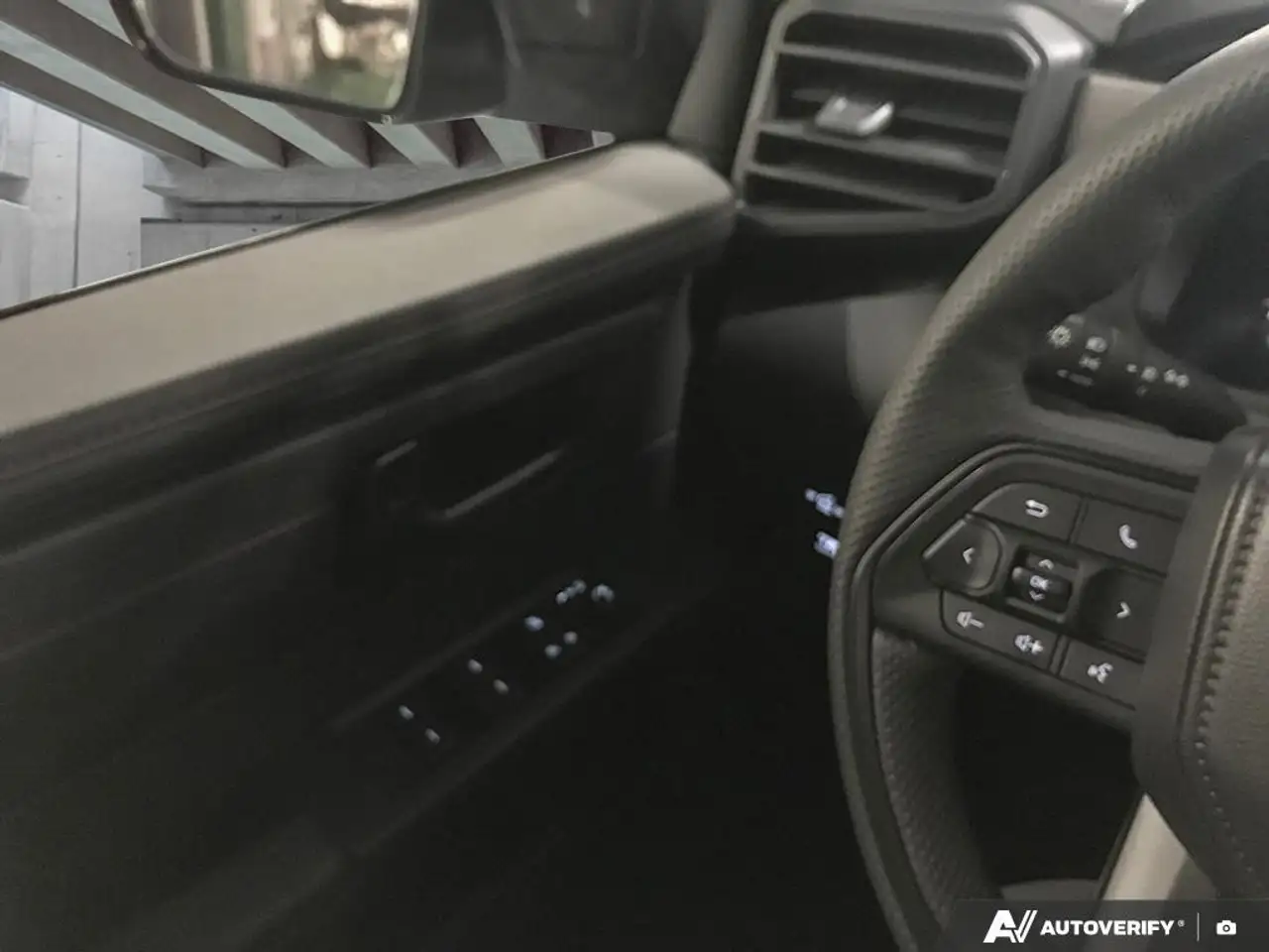 Toyota Tundra снимка Toyota Tundra