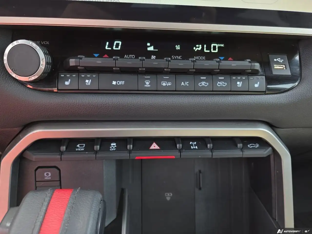Toyota Tundra снимка Toyota Tundra