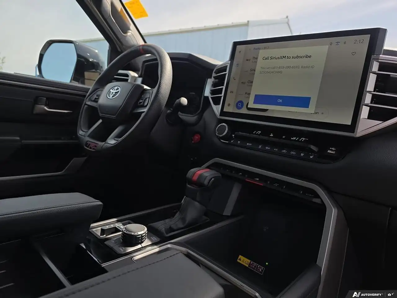 Toyota Tundra снимка Toyota Tundra