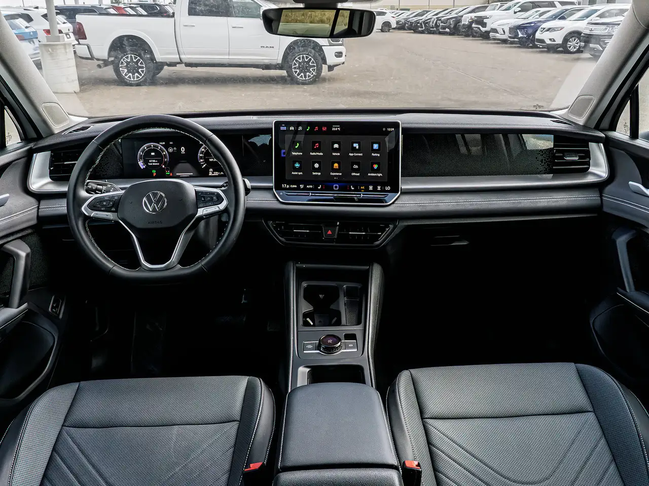 Volkswagen Tiguan снимка Volkswagen Tiguan