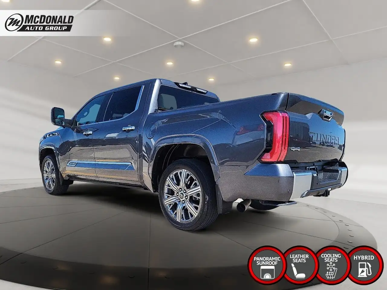 Toyota Tundra снимка Toyota Tundra