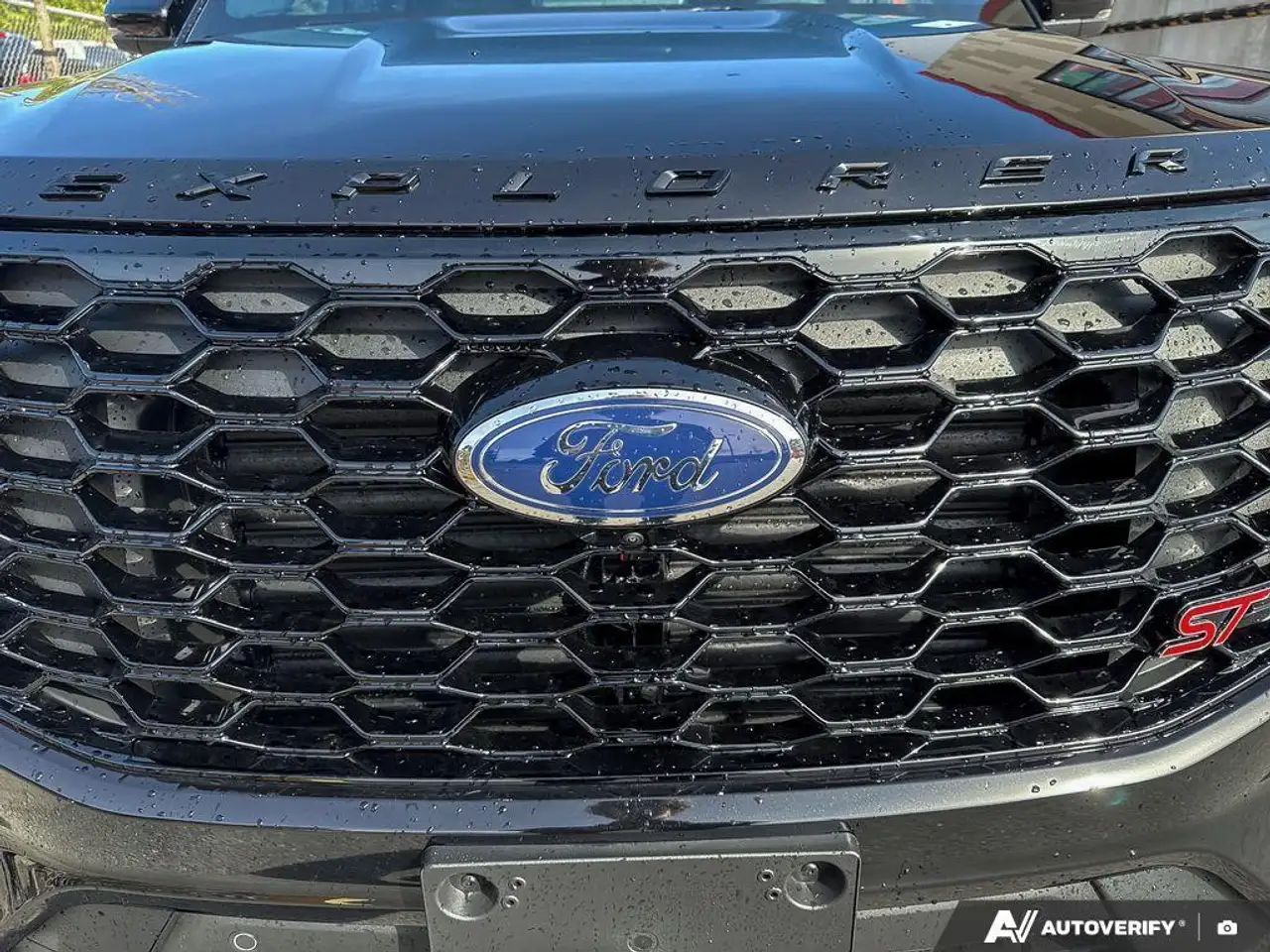 Ford Explorer photo Ford Explorer