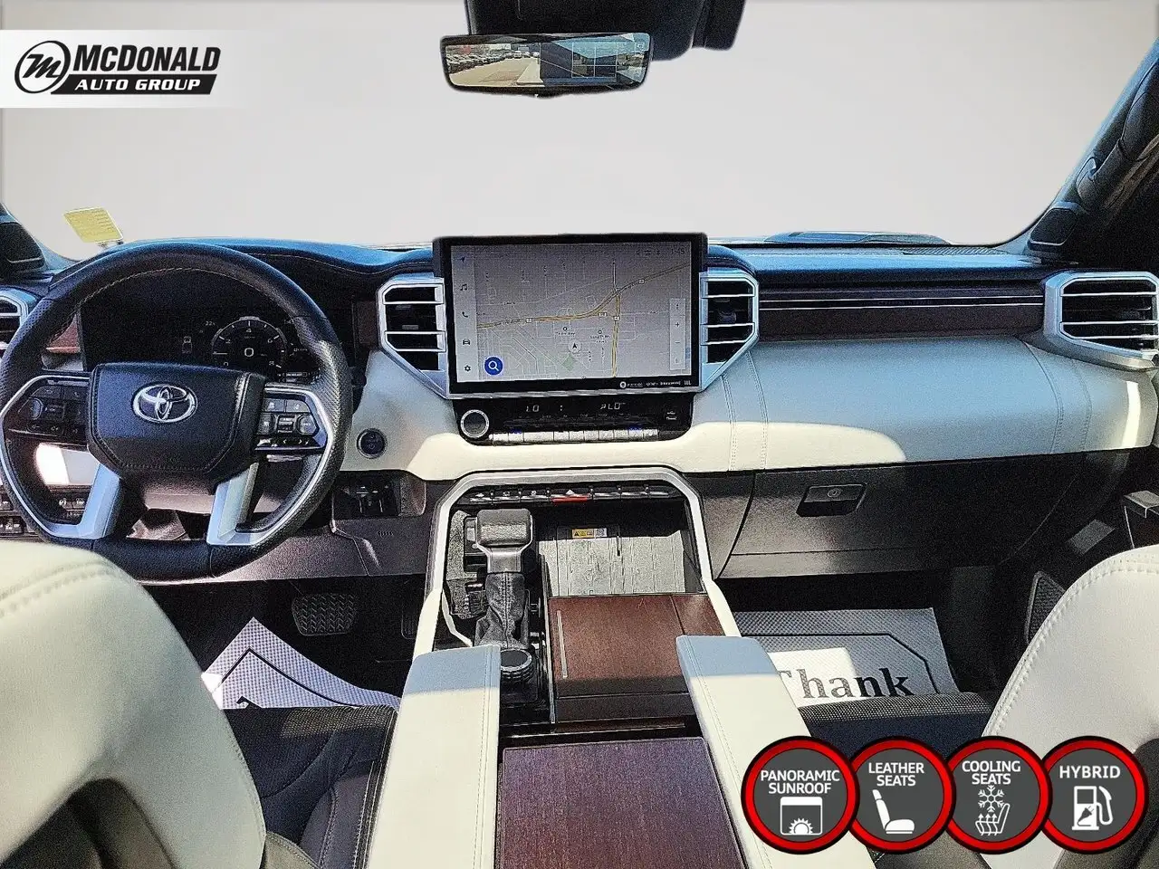 Toyota Tundra снимка Toyota Tundra