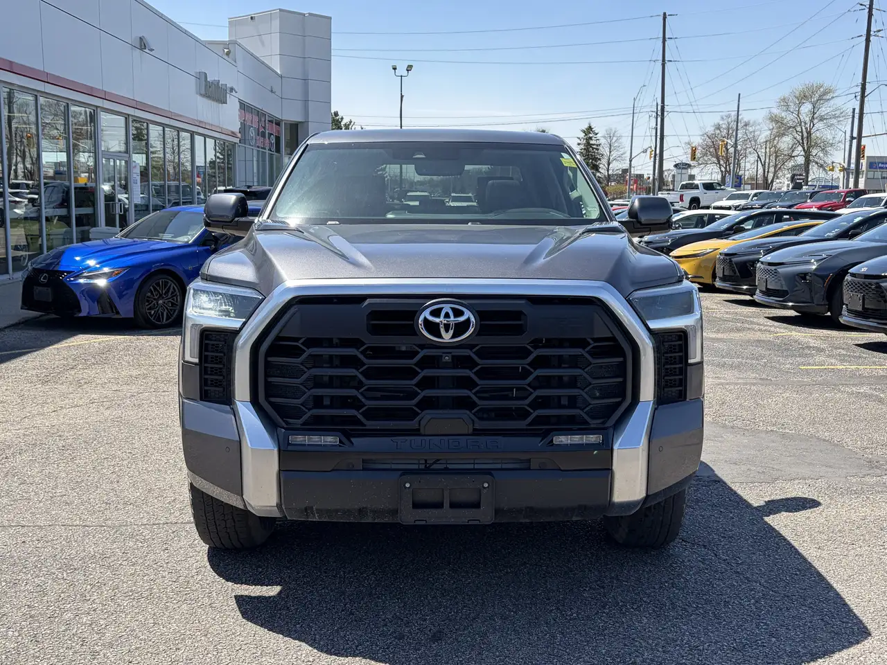 Toyota Tundra снимка Toyota Tundra