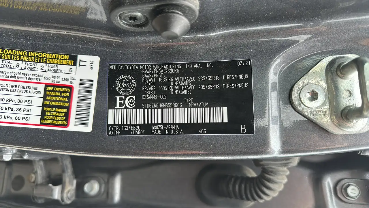 Toyota Highlander снимка Toyota Highlander