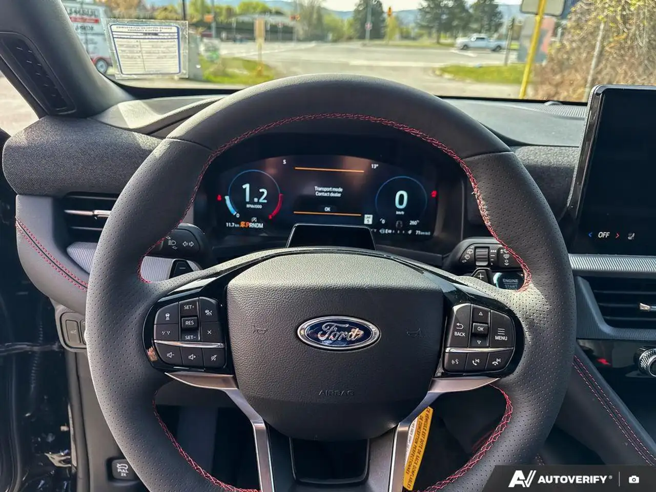 Ford Explorer photo Ford Explorer