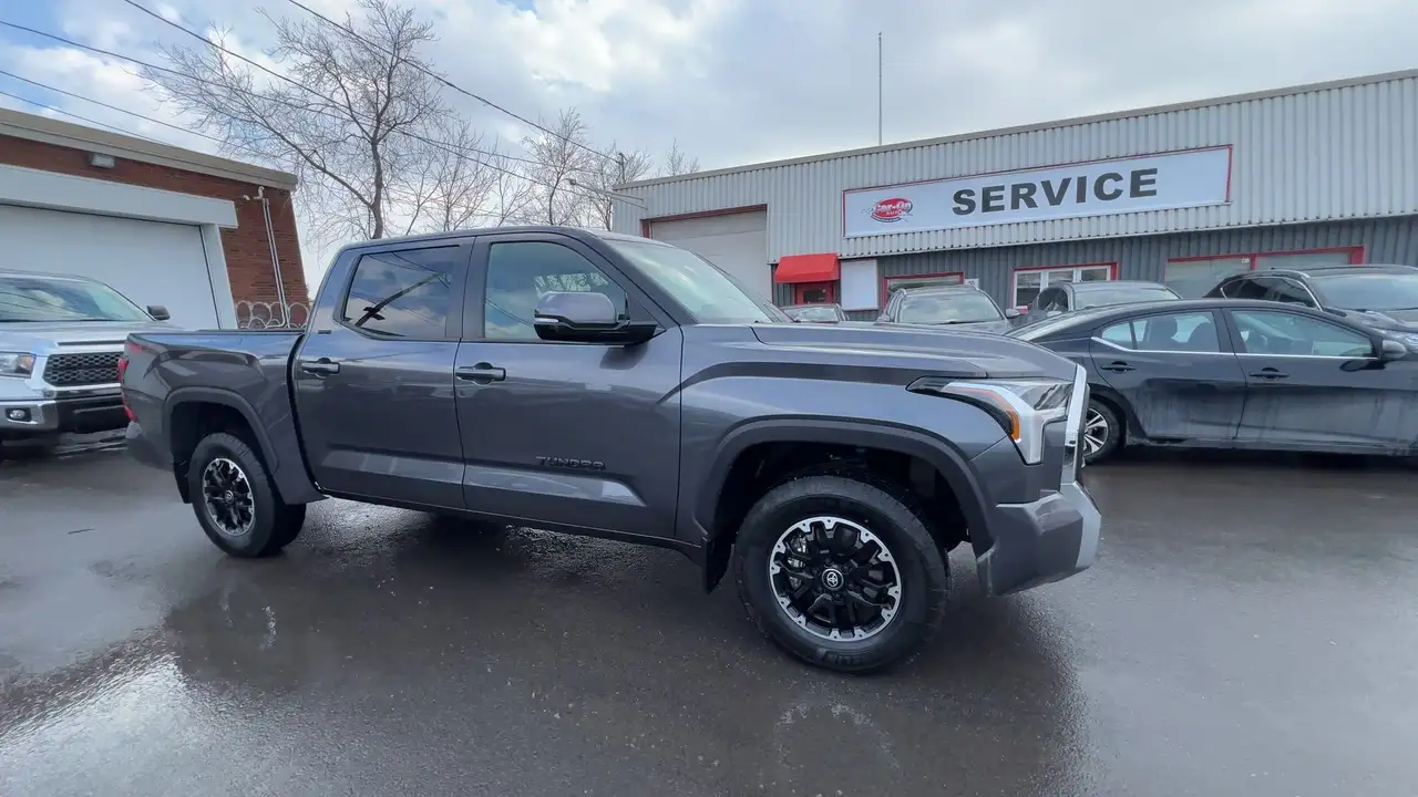 Toyota Tundra снимка Toyota Tundra