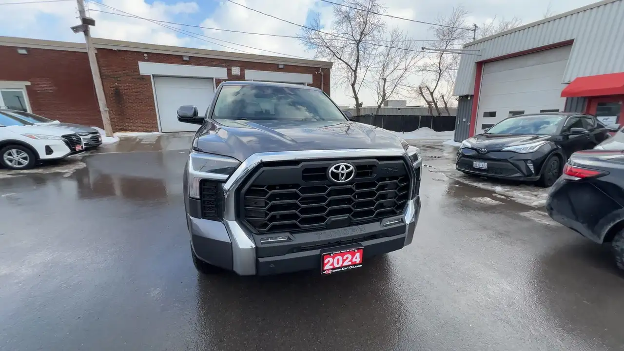 Toyota Tundra снимка Toyota Tundra