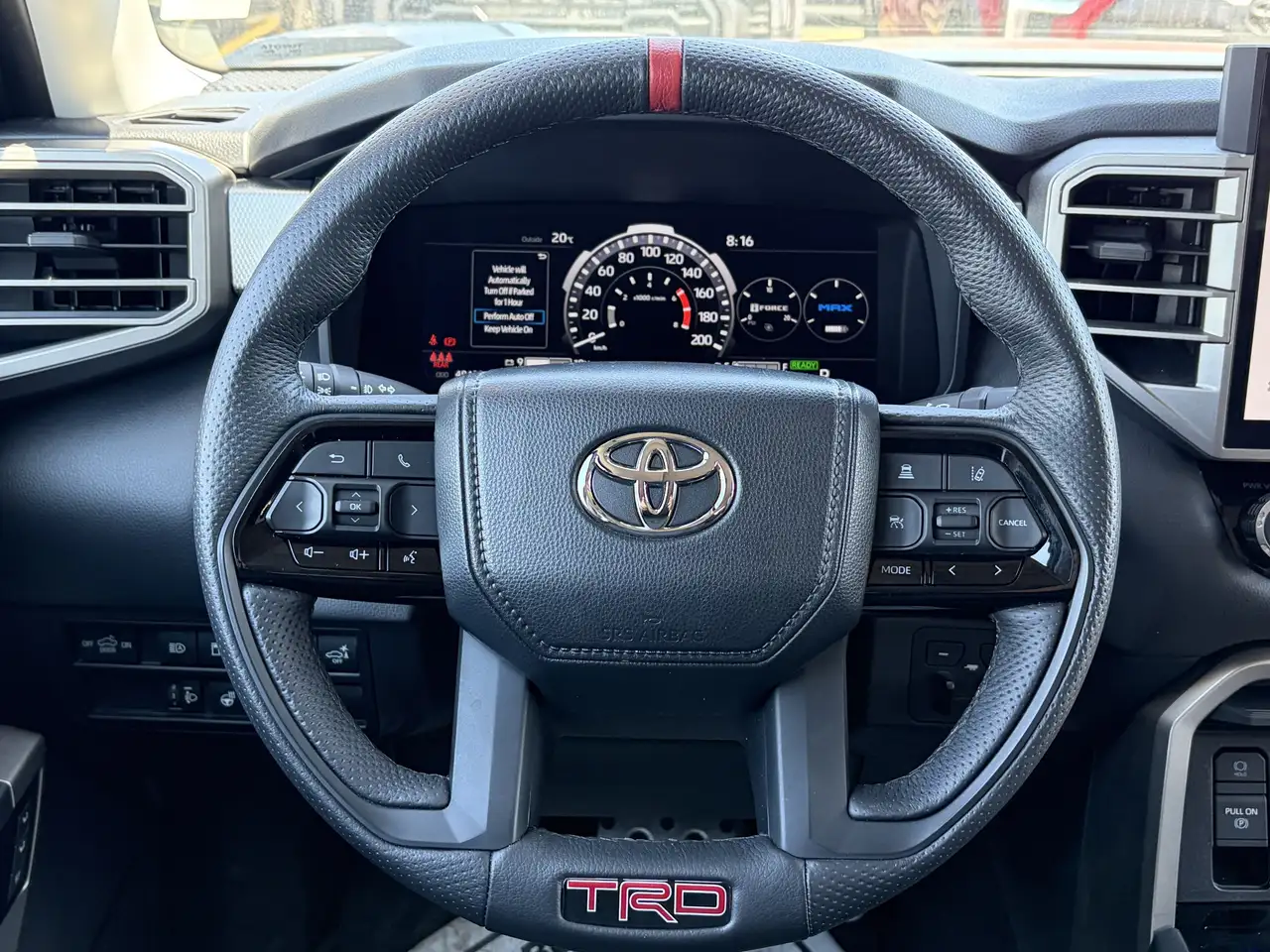 Toyota Tundra снимка Toyota Tundra