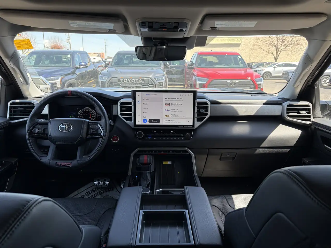 Toyota Tundra снимка Toyota Tundra