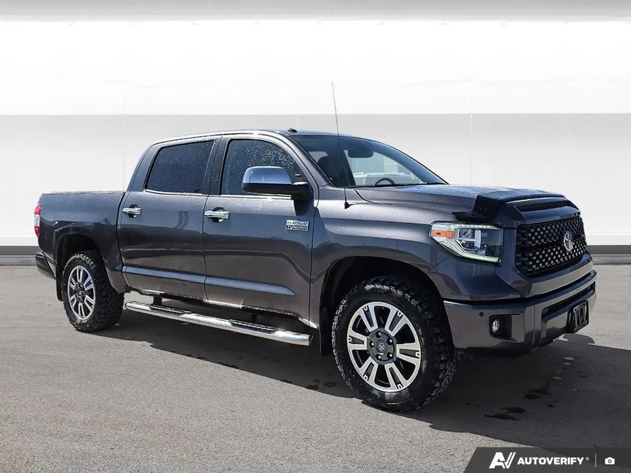 Toyota Tundra снимка Toyota Tundra
