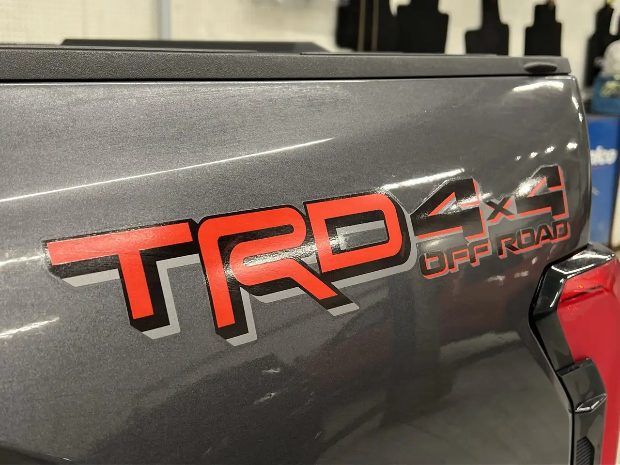 Toyota Tundra снимка Toyota Tundra