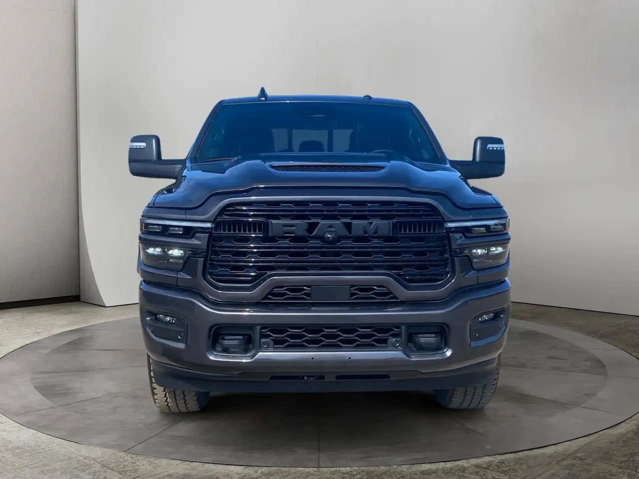 RAM 3500 снимка RAM 3500