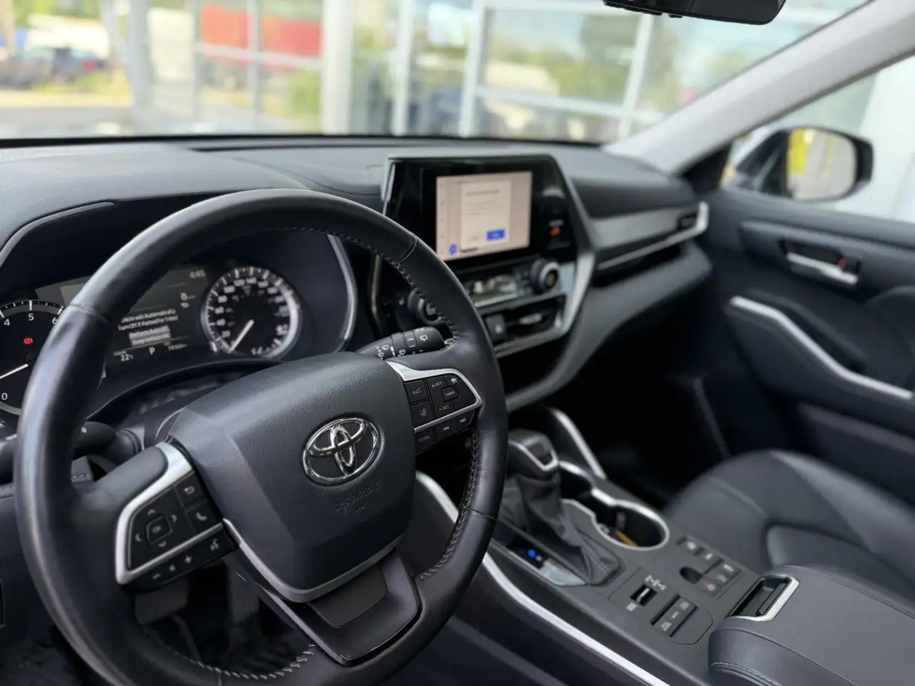 Toyota Highlander снимка Toyota Highlander