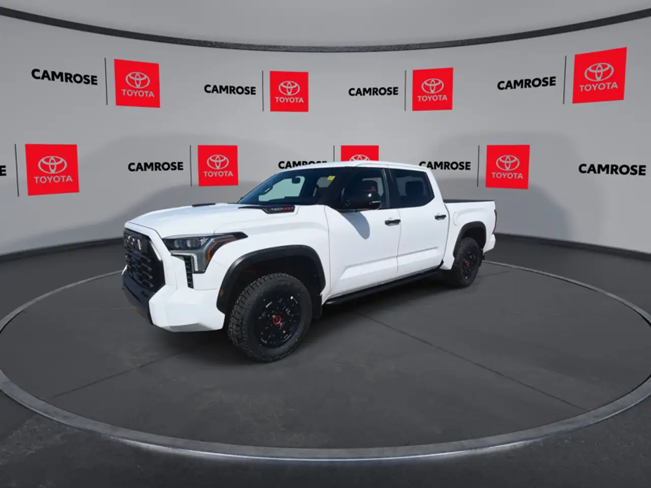 Toyota Tundra снимка Toyota Tundra