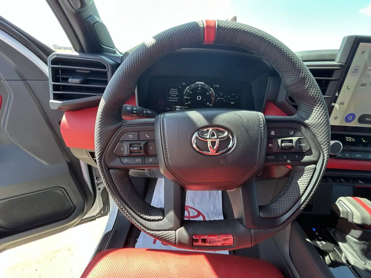 Toyota Tundra снимка Toyota Tundra