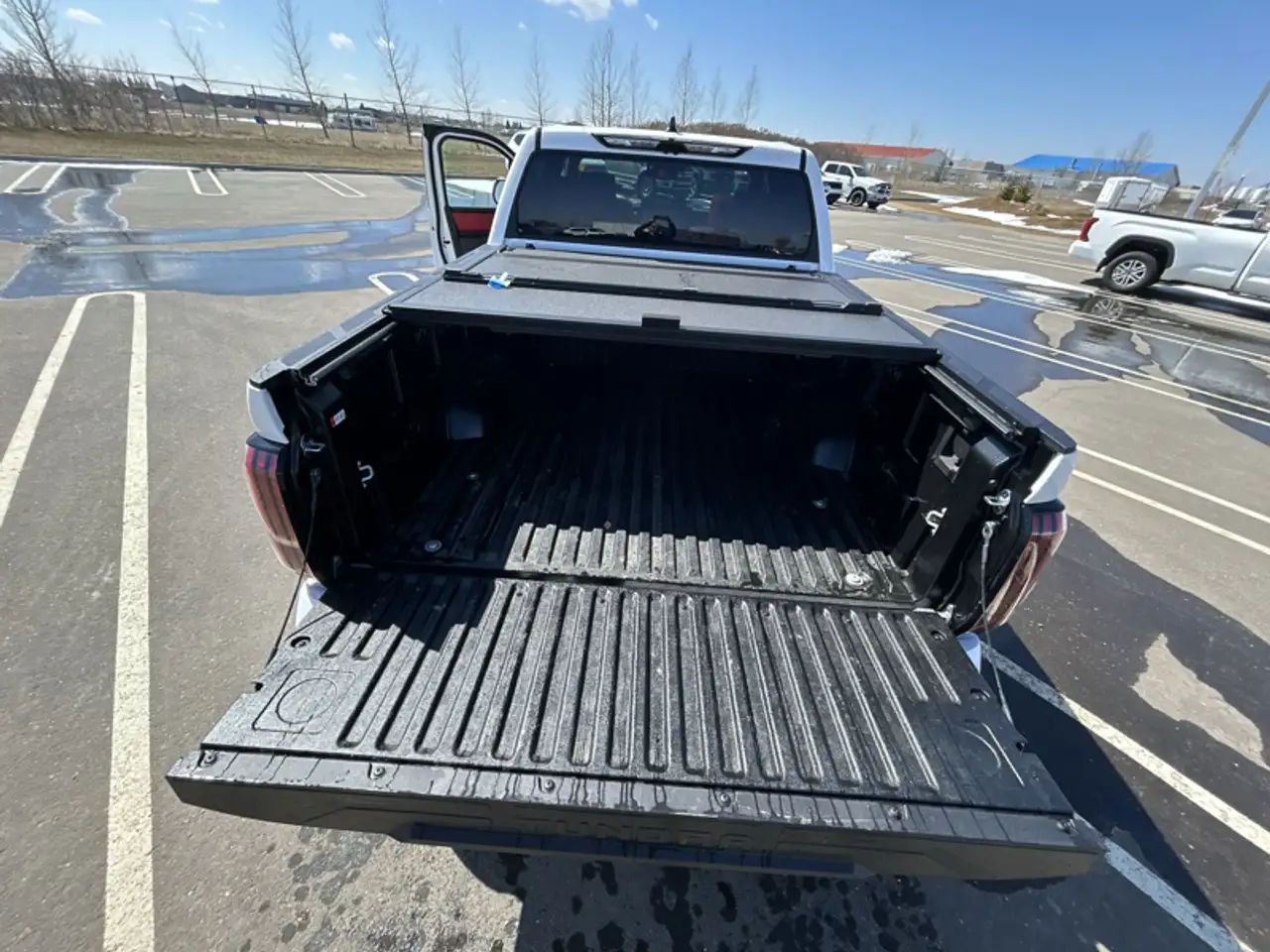 Toyota Tundra снимка Toyota Tundra