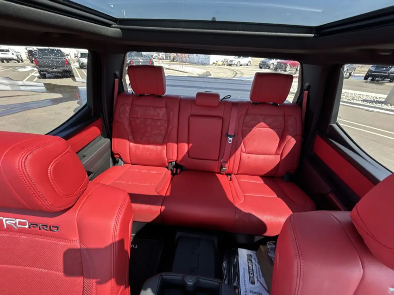 Toyota Tundra снимка Toyota Tundra