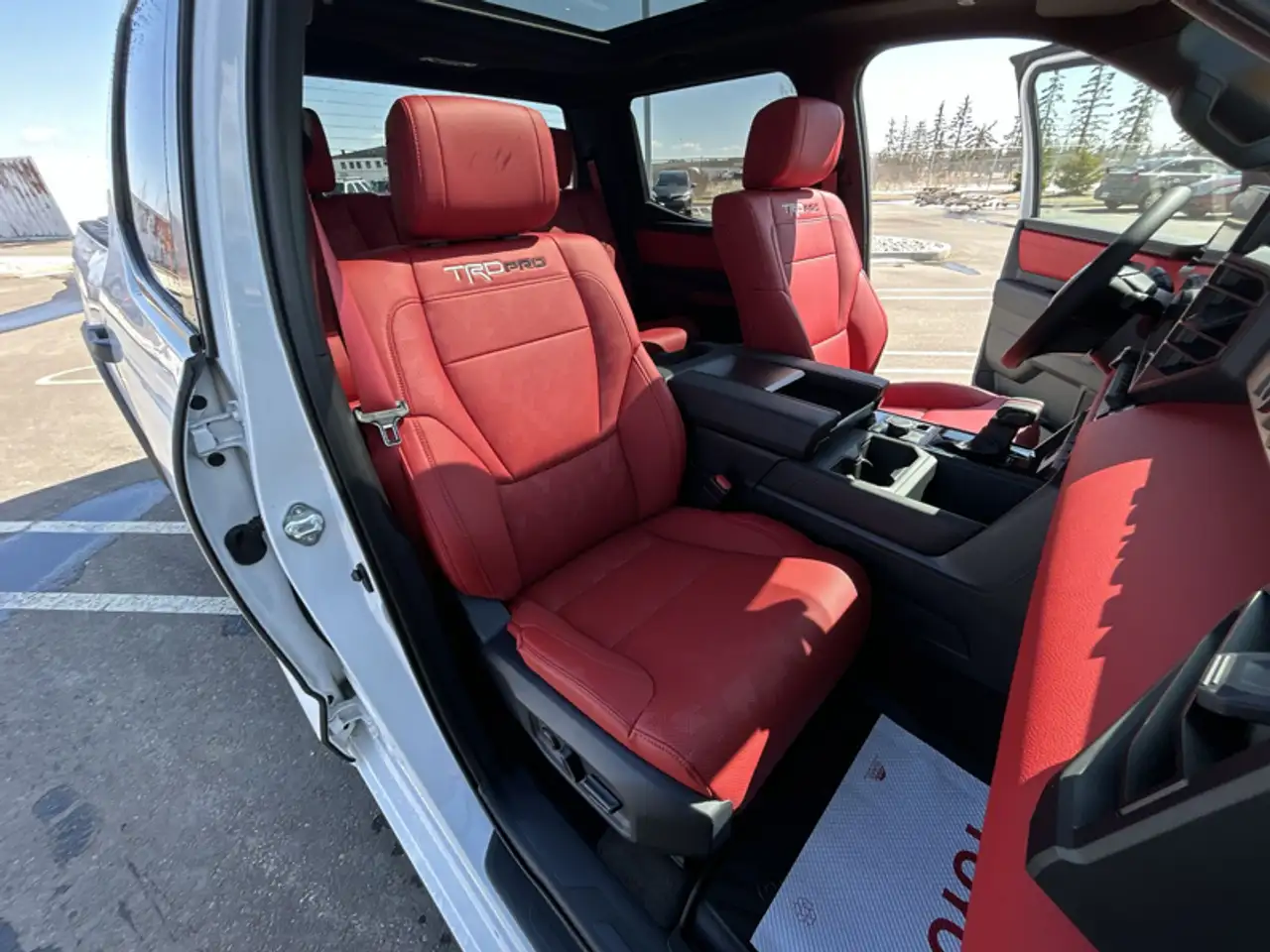 Toyota Tundra снимка Toyota Tundra
