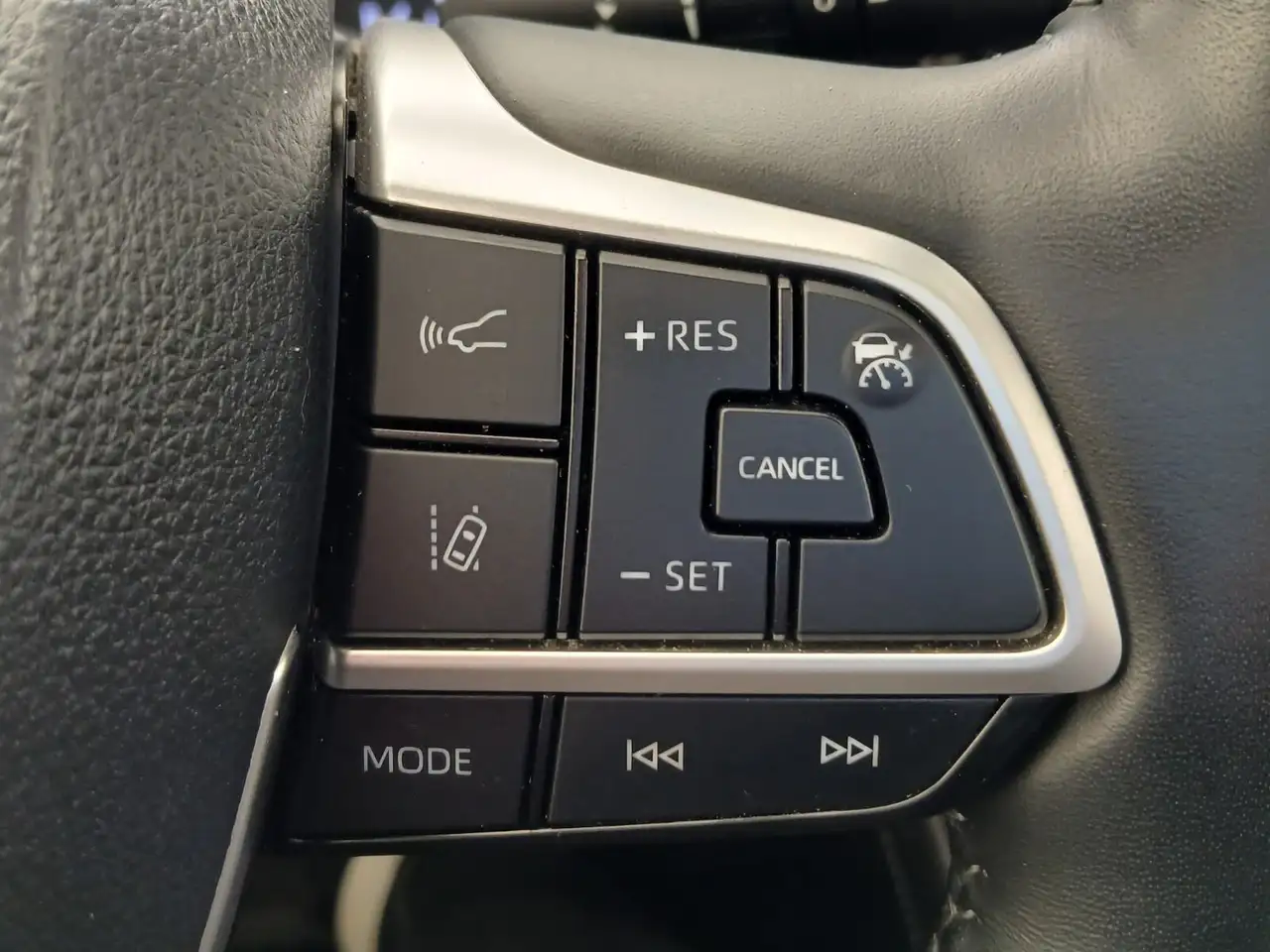 Toyota Highlander photo Toyota Highlander