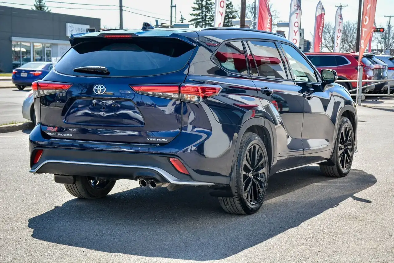 Toyota Highlander снимка Toyota Highlander