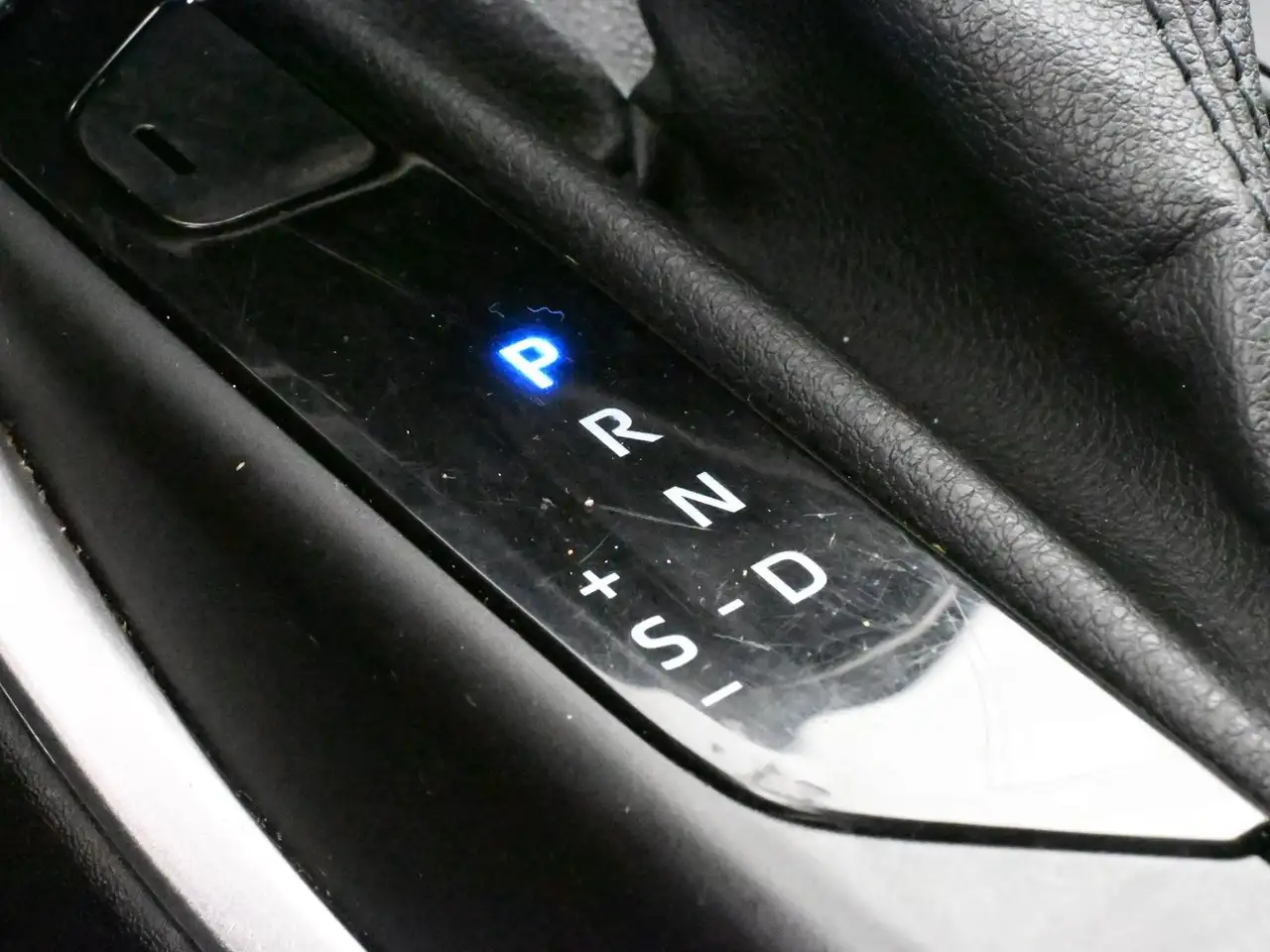 Toyota Highlander снимка Toyota Highlander