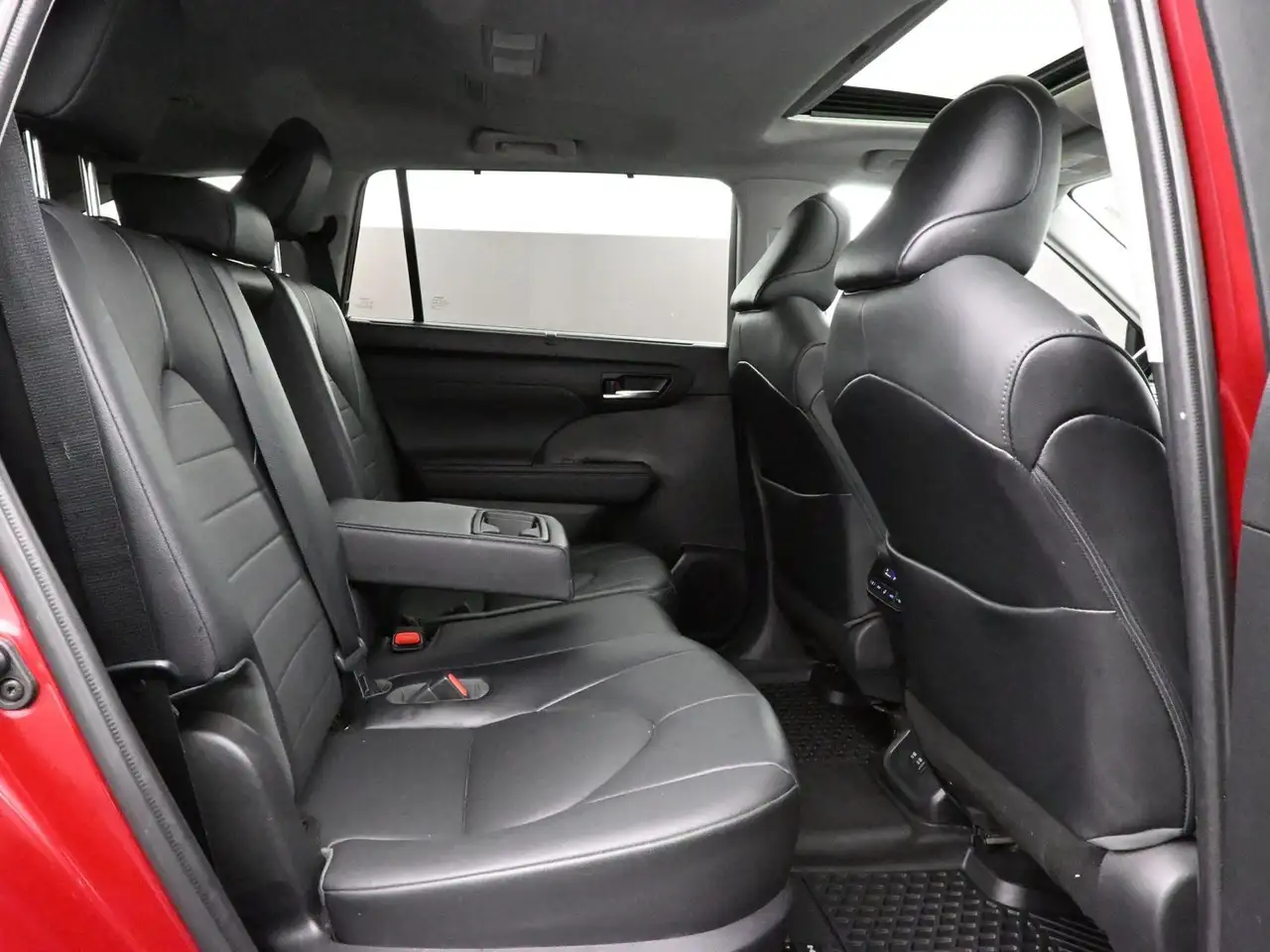 Toyota Highlander снимка Toyota Highlander