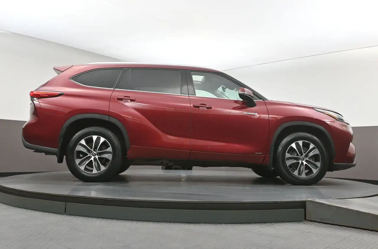 Toyota Highlander снимка Toyota Highlander