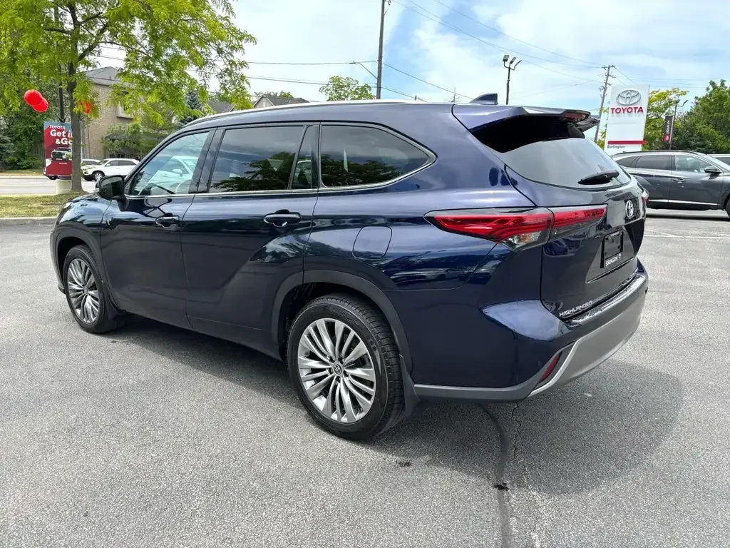 Toyota Highlander снимка Toyota Highlander