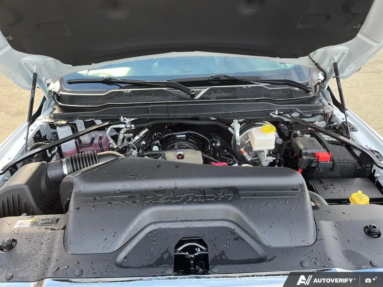 RAM 3500 снимка RAM 3500