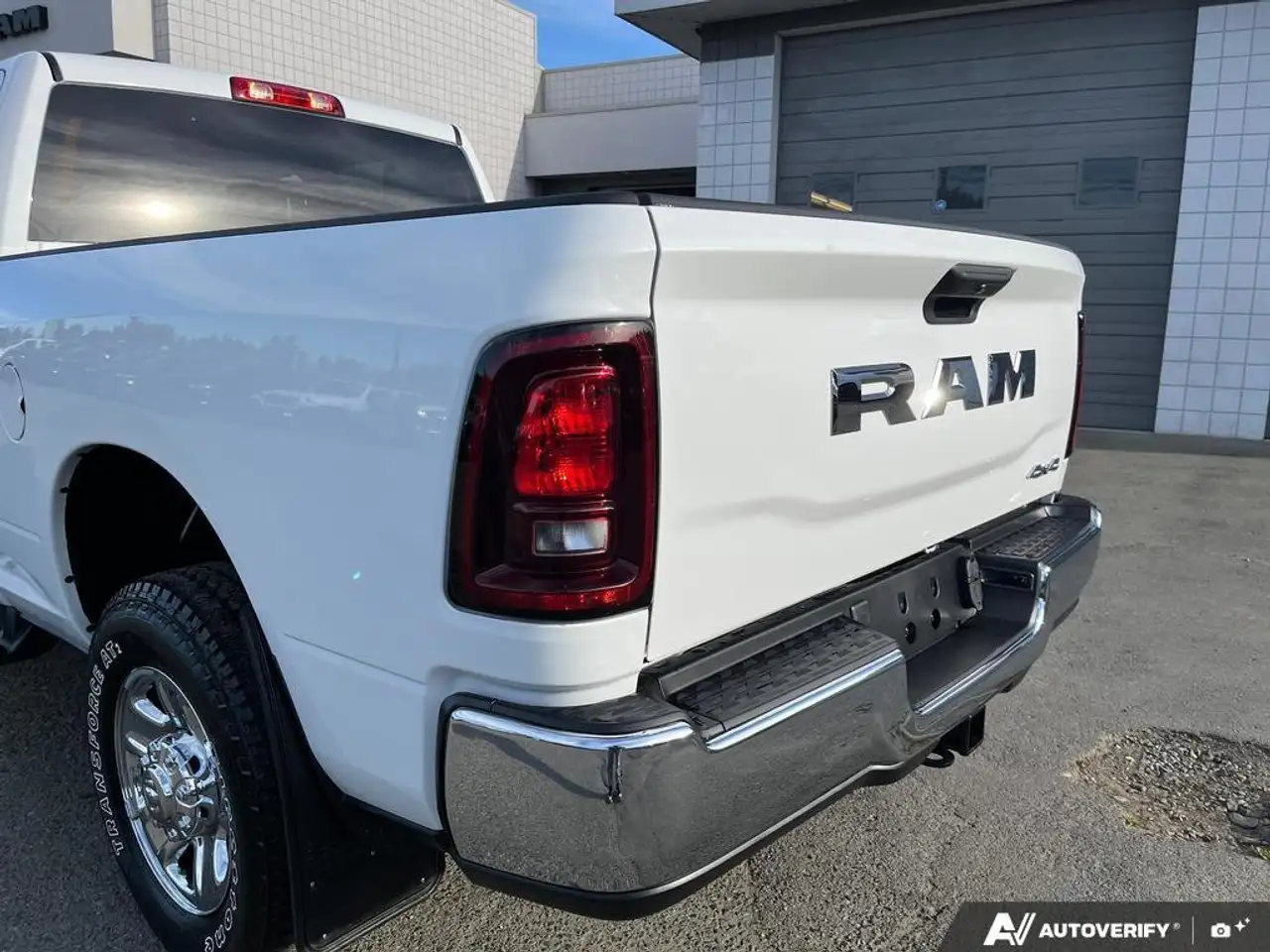 RAM 3500 снимка RAM 3500