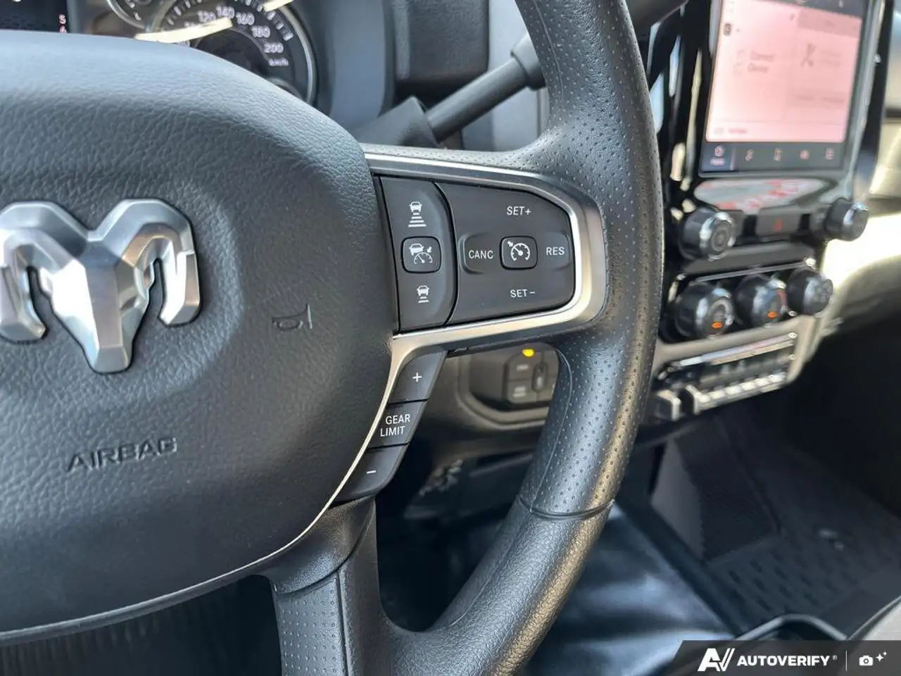 RAM 3500 снимка RAM 3500